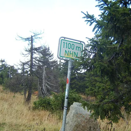 Brennes Отель