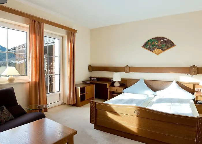 Hotel Brennes 3*