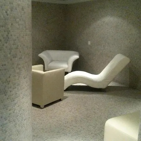 فندق Brennes 3*