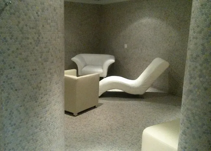 Hotel Brennes 3*
